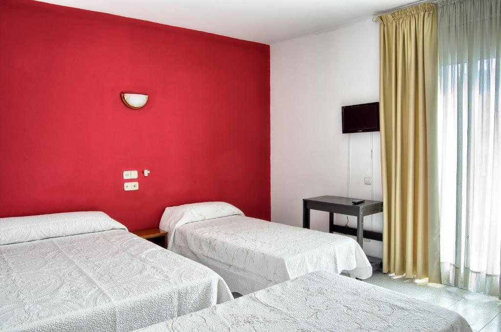 Hostal Bonavista Blanes Oda fotoğraf